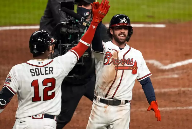 Braves vencen 3-2 a los Astros
