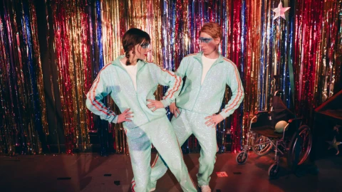 Taylor Swift estrena video de Opalite