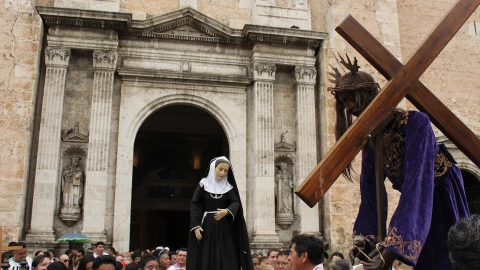 Hora exacta del Vía Crucis en la Catedral de Mérida este Viernes Santo 2025