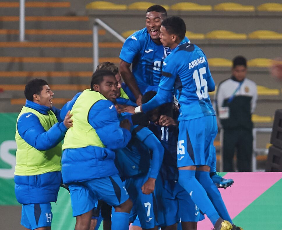 Honduras derrota a México