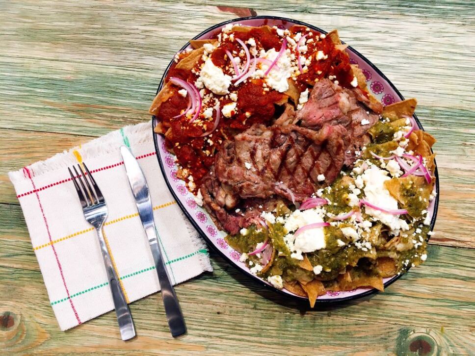 chilaquiles divorciados, receta, cocineros mexicanos, tv azteca