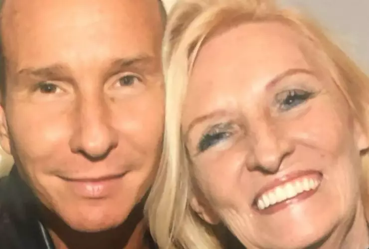 muere madre erik rubin.