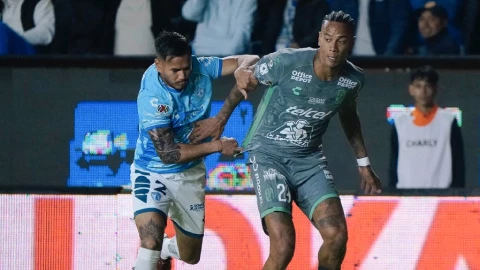 León y Pachuca.png