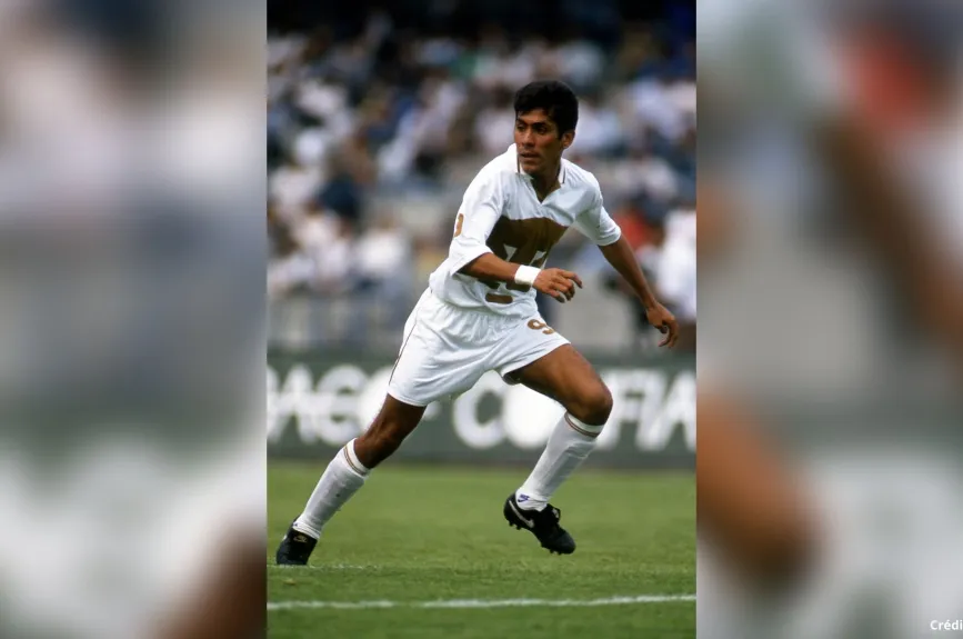 2 Jorge Campos equipos en su carrera.jpg