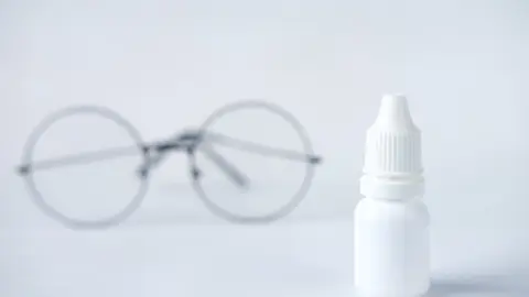 reportan fuerte brote de infeccion en gotas para los ojos
