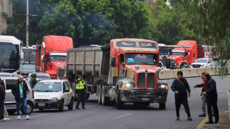Bloqueos de transportistas en carreteras de México hoy 6 de abril
