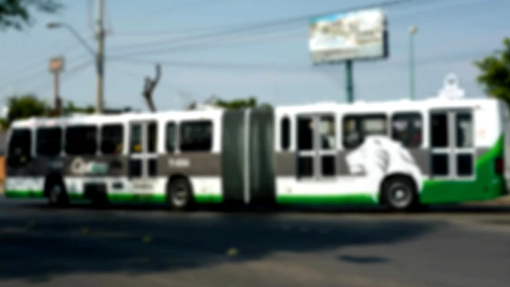 Hombre muere en transporte público de Leónn