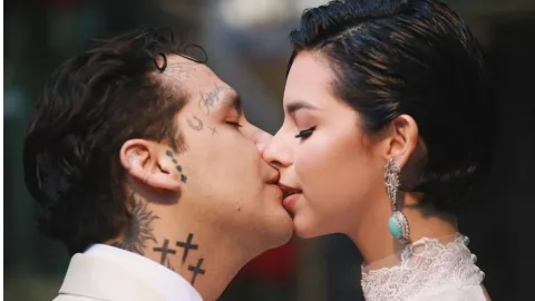 nodal y ángela aguilar boda.png