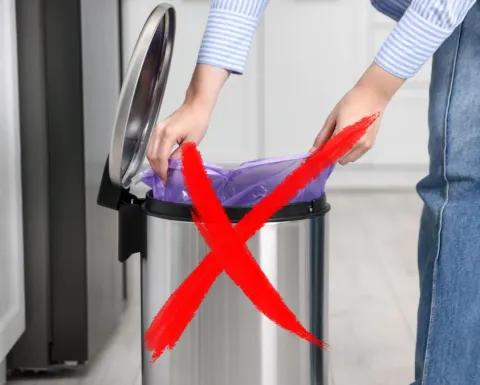 El cubo de basura debajo del fregadero no va más: esta es la alternativa más cómoda y práctica