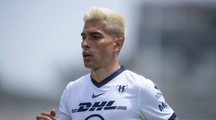 Favio Álvarez, jugador de Pumas