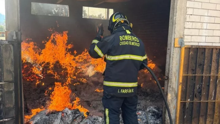 Fuego en prepa 1 de la unam