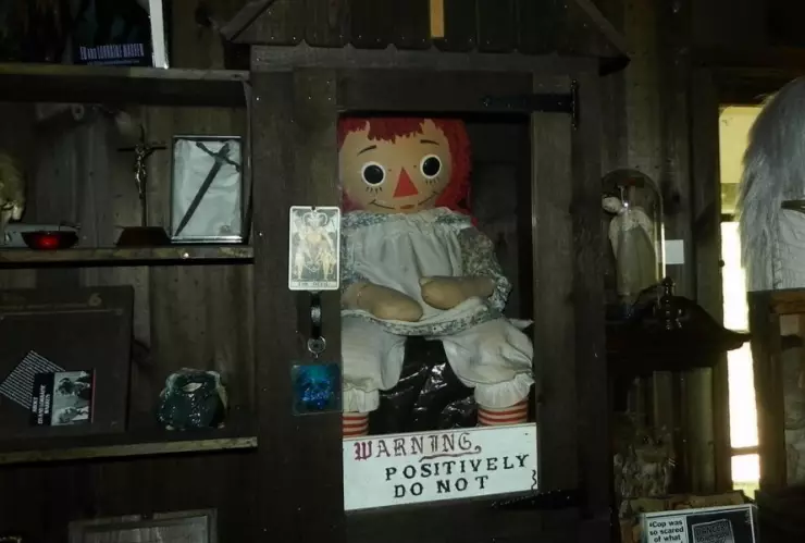 Annabelle-escapo-museo-oculto-muñeca-desaparecio-casa-warren.jpg