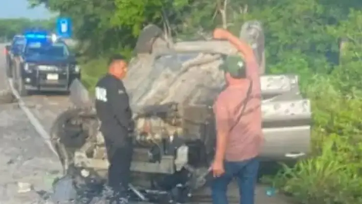 Reportan aparatosa VOLCADURA HOY en la Mérida-Tizimín; hay personas heridas