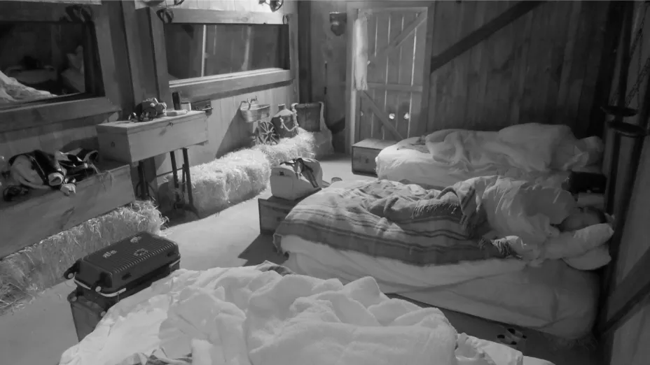 peones-la-granja-vip