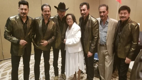muere mamá tigres del norte video
