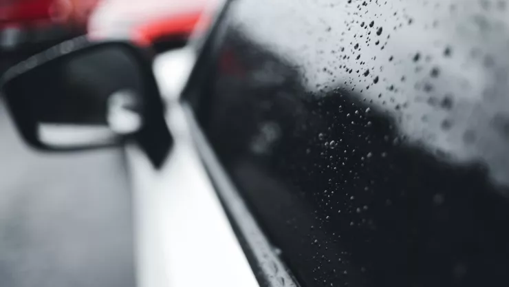 Por quedarse dormida, su hijo perdió la vida al quedar atrapado en la ventana de un auto.jpg