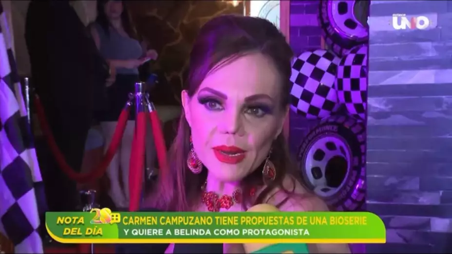 carmen-campuzano-dispuesta-ensenarle-belinda-caminar-pasarela