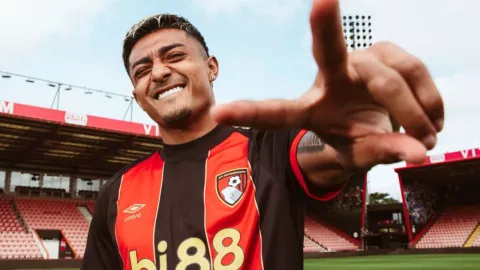 Julián Araujo, nuevo jugador del Bournemouth de la Premier League