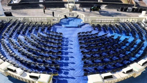 Semicírculo con sillas para la toma de presidencia de Donald Trump