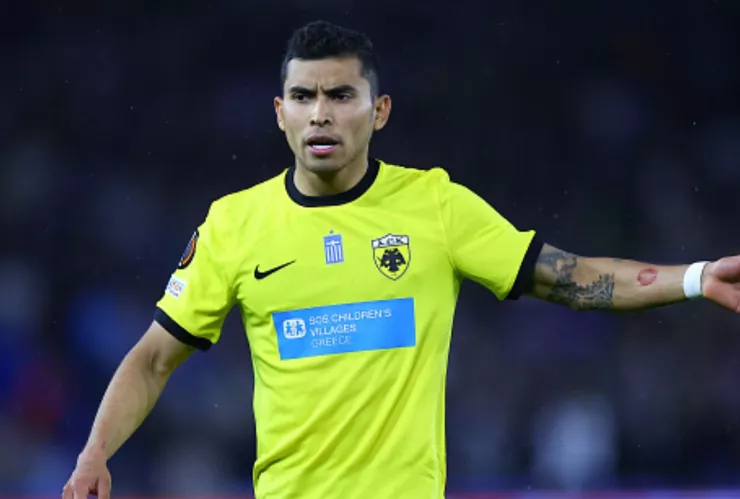Orbelín Pineda, en problemas con el AEK por su deseo de jugar en Rayados