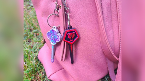 K-Pop Demon Hunters 3 llaveros e identificadores de mochila de HUNTRX para hacer en casa