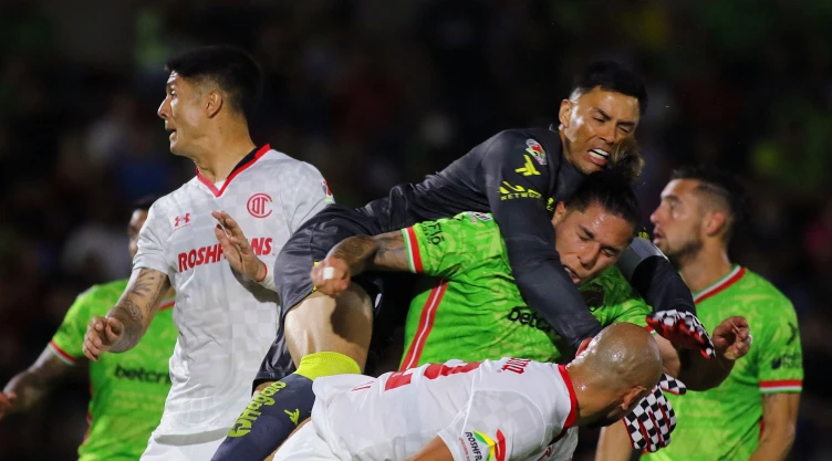 Alfredo Talavera Carlos González FC Juárez Toluca