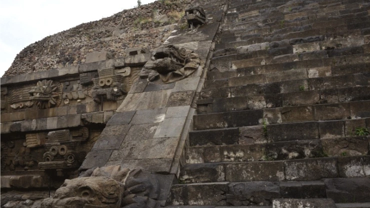 Rescate Pirámide Serpiente Emplumada.jpeg