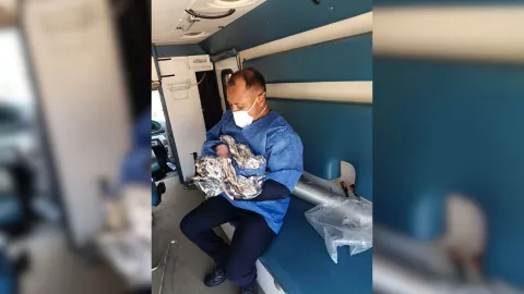 Mujer da a luz sola en su domicilio en Mazatlán