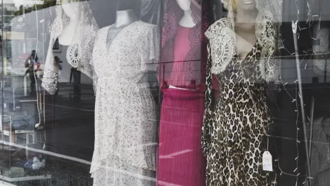 Tiendas de ropa especializadas en la moda de la Luz del Mundo