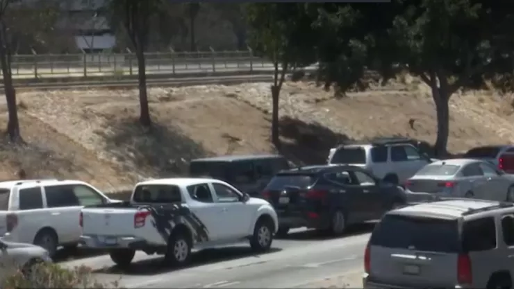 Arranca la semana con filas largas: así están las garitas de Tijuana hoy lunes 5 de enero