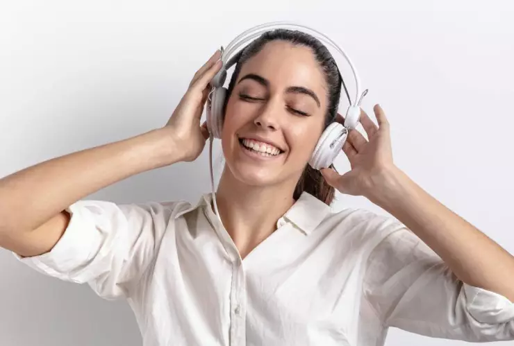 Escuchar música px.jpg