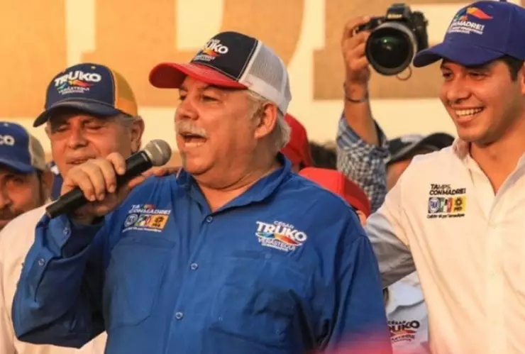 Candidato a la gubernatura de Tamaulipas ofrece liposucciones gratuitas