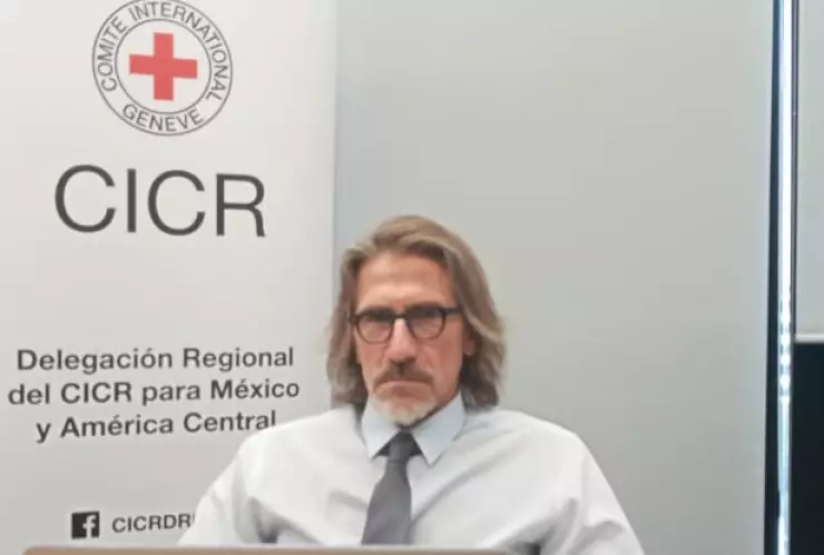 especialista de la Cruz Roja.jpg