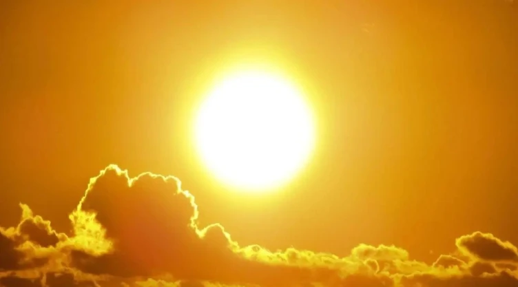 Clima-en-CDMX-con-calor-intenso-este-día_-no-se-esperan-lluvias-y-el-ambiente-se-mantiene-cálido.webp