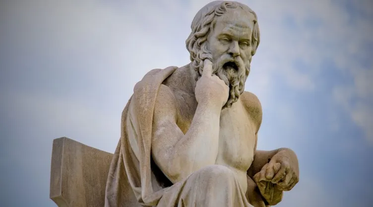 Sócrates, filósofo griego, sobre el cambio personal El secreto del cambio es enfocar toda tu energía no en luchar contra lo viejo, sino en construir lo nuevo.jpg