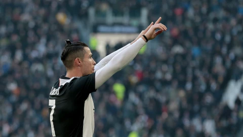 En plena racha goleadora, Cristiano Ronaldo celebra 35 años