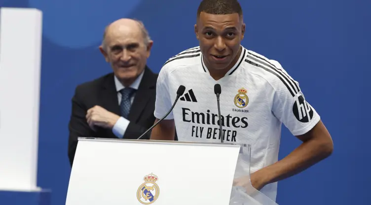 En su paso al Real Madrid, Mbappé tuvo que reducir su contrato