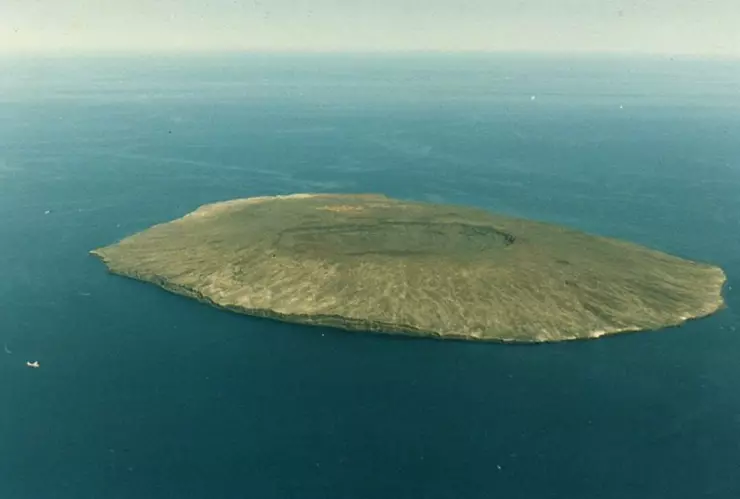La isla con un cráter de lava en Baja California Sur