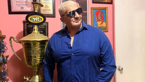 Luchador Shocker protagoniza escándalo en la alcaldía Cuauhtémoc