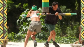 Osky e Itzel se enfrentan.