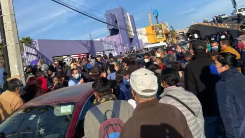vacunacion pachuca filas.jpg