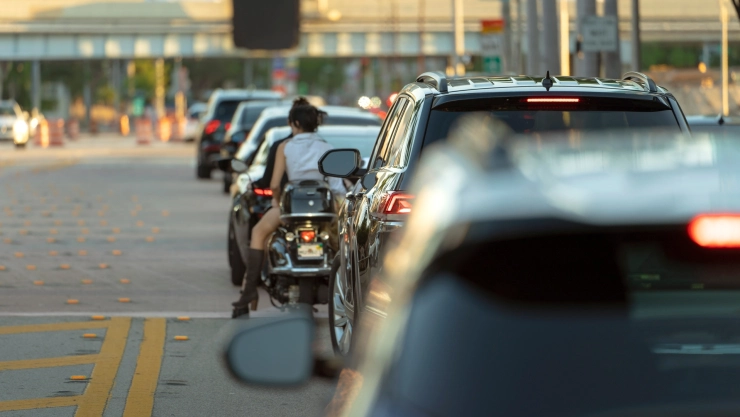 Tránsito en una ruta de Florida.