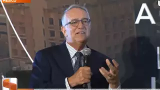 Ricardo Salinas presenta su nuevo artículo.