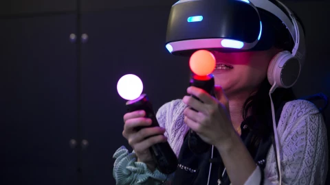 Tokyo Game Show Begins