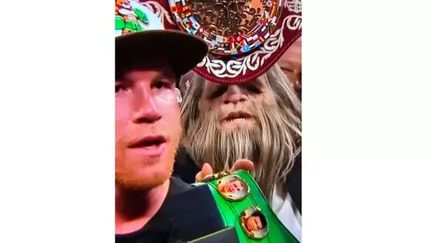 Canelo Álvarez estuvo acompañado de Joséjas, el sasquach