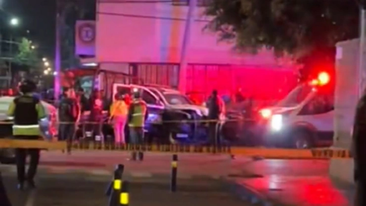 Patrulla municipal choca circuito juan pablo II