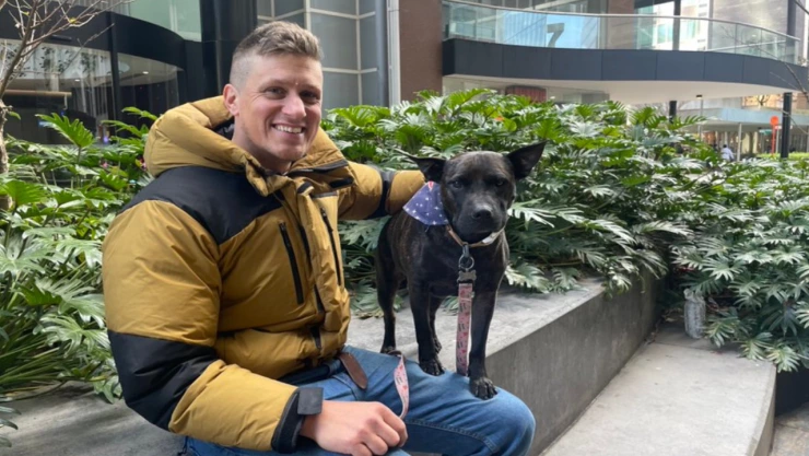 Empresario crea una vacuna con IA para el cáncer de su perra y funciona