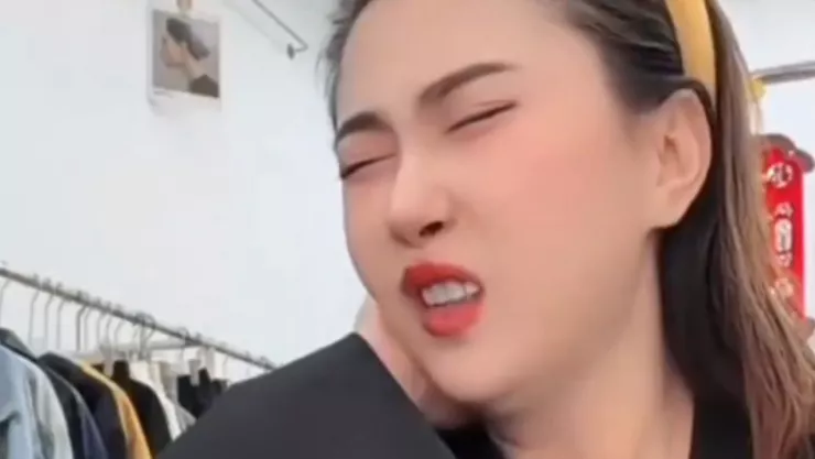 VIDEO | Influencer muere tras sufrir una hemorragia en pleno EN VIVO; inició con dolores de cabeza