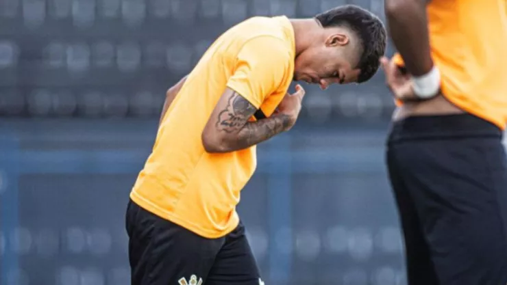 Investigan muerte de joven de 19 años tras encuentro sexual con reconocido futbolista