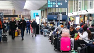 Lluvias intensas en la CDMX retrasan varios vuelos del AICM